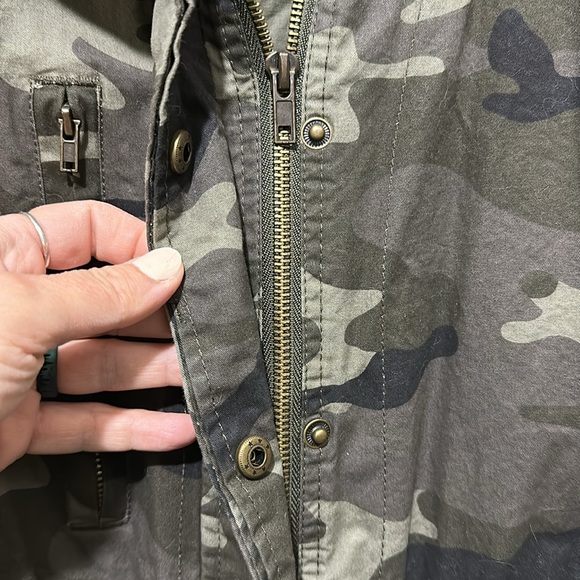 Dark green camouflage cinch-waist jacket, size L - Picture 3 of 9